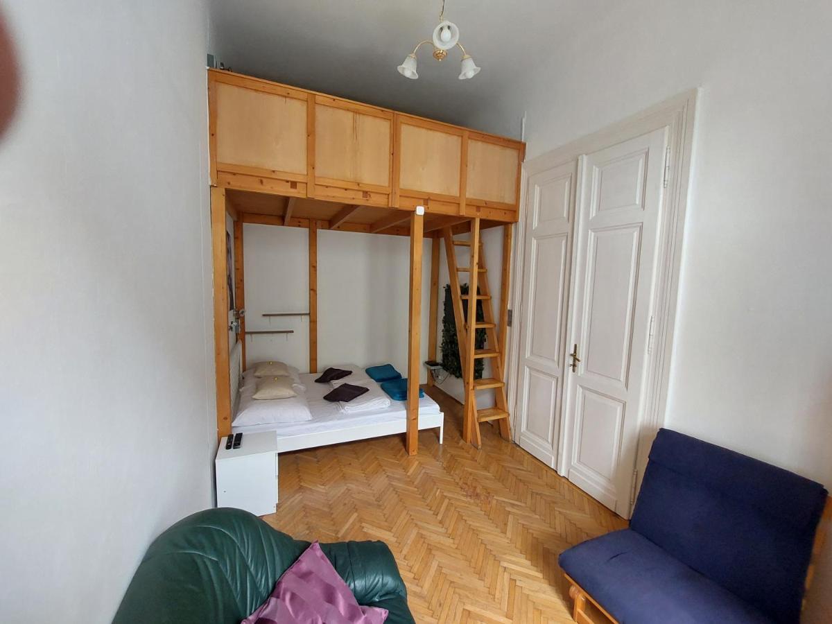 Appartement Szenes-House Apartman à Budapest Extérieur photo